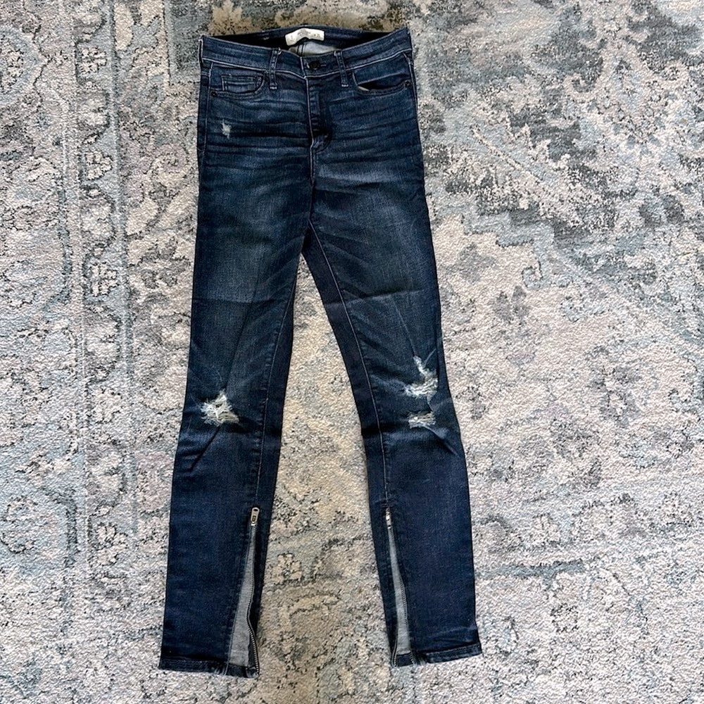Abercrombie ankle zip jeans
